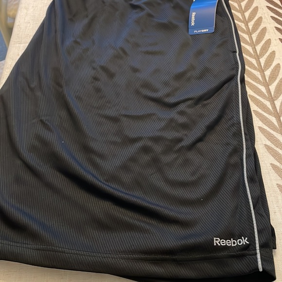 Reebok men’s shorts 1 black 1 grey sold together size 6xl - Picture 2 of 4